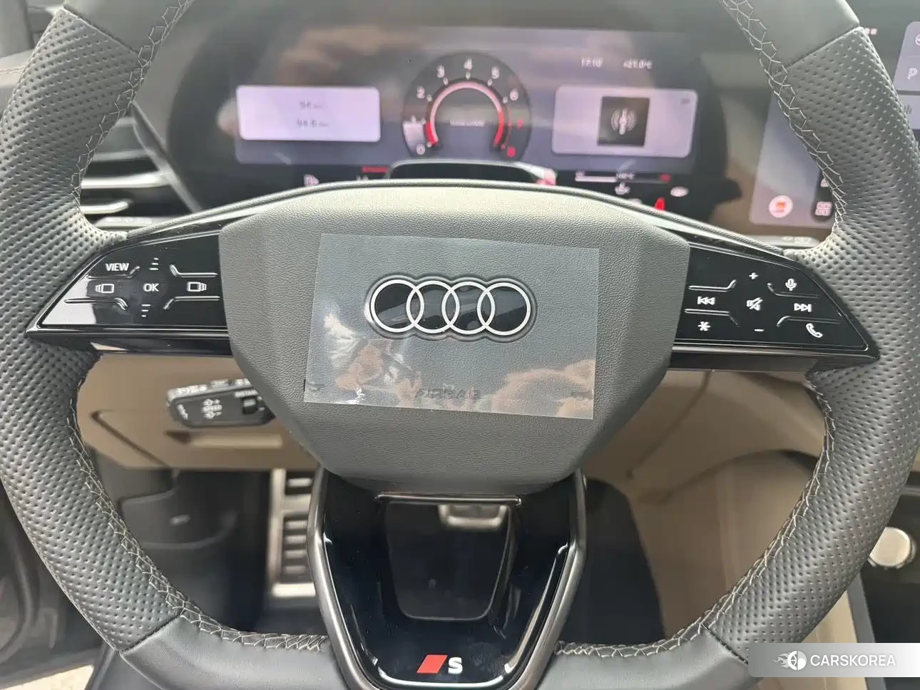 Audi Q5L id 4599570 из Китая 18