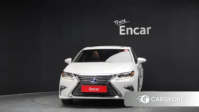 Lexus New ES300h id 3761451 из Кореи 13