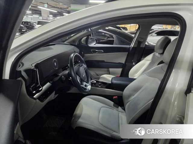 Kia Sportage 5th Generation 2022 Белый из Кореи, фото 3