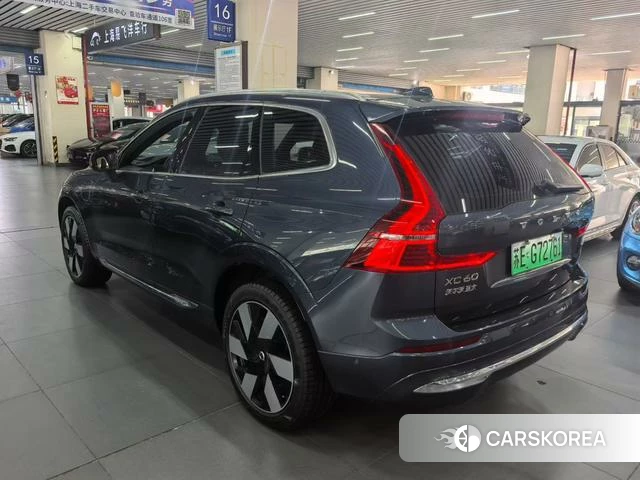 Volvo XC60 PHEV 2024 Синий из Китая, фото 3