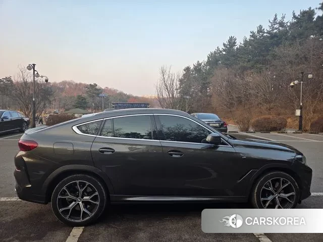 BMW X6 (G06) 2021 Коричневый из Кореи, фото 3