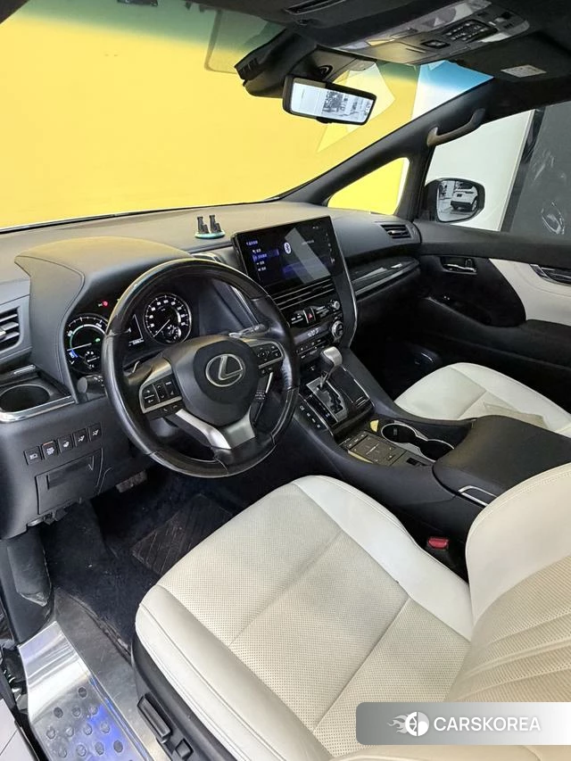 Lexus LM id 4336316 из Китая 8