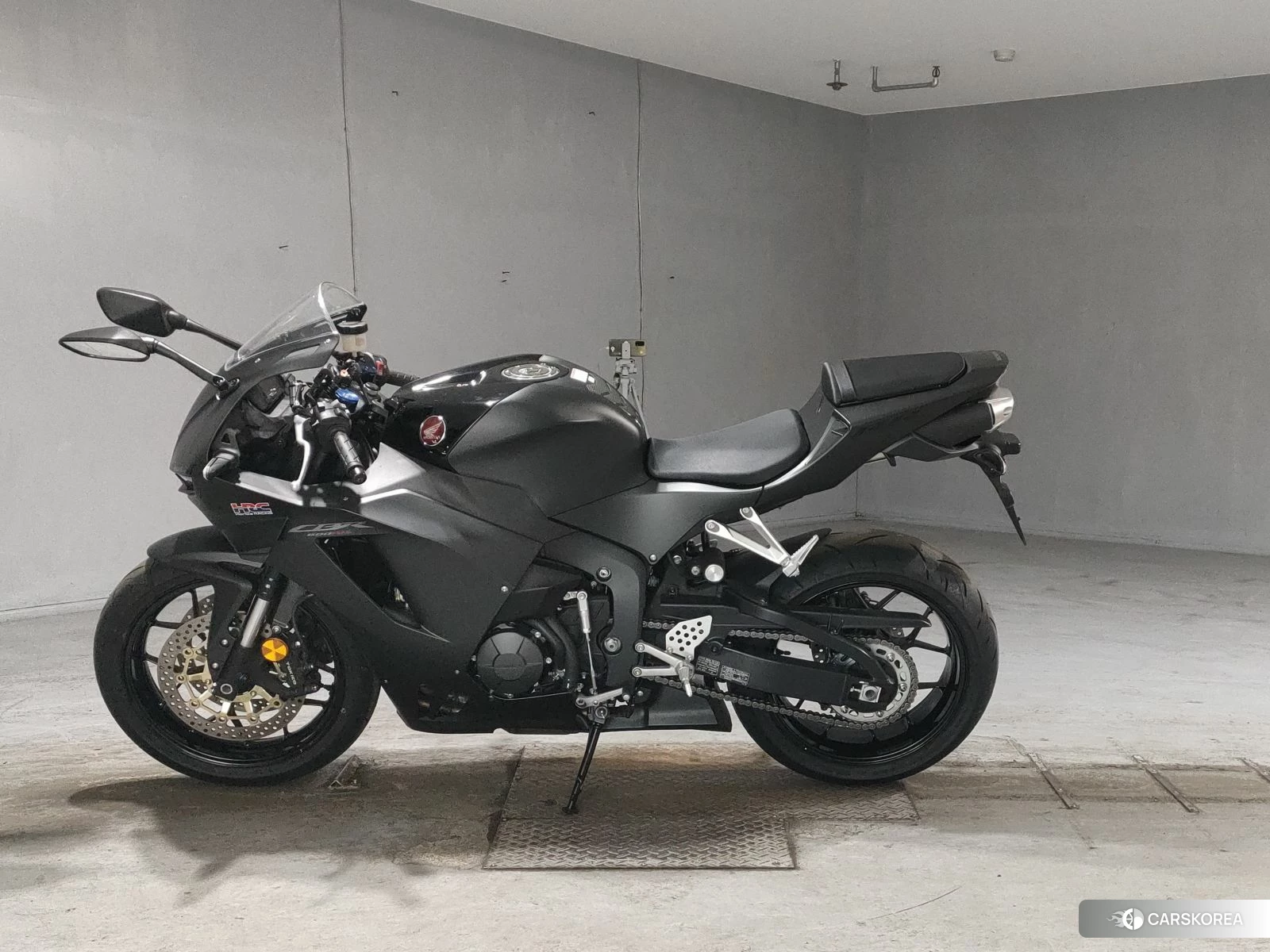 Проданный Honda CBR600RR id 3947067 из Японии, фото 3