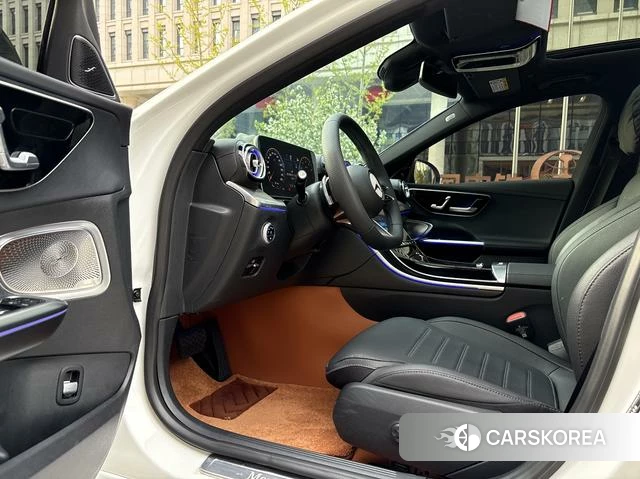 Mercedes-Benz Class C 2025 Белый из Китая, фото 5