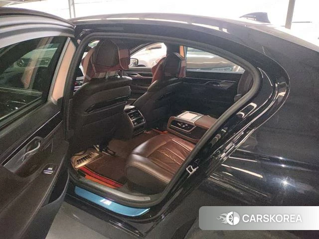 BMW 7 series id 3889866 из Китая 3