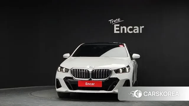 BMW 5 Series (G60) id 3715760 из Кореи 13