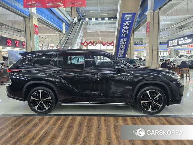Toyota Crown Lufang id 4321177 из Китая 9
