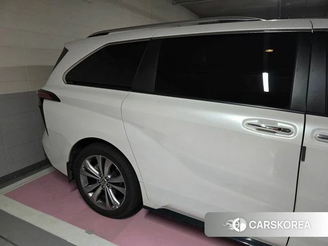 Toyota Sienna 4th Generation 2024 Белый из Кореи, фото 3
