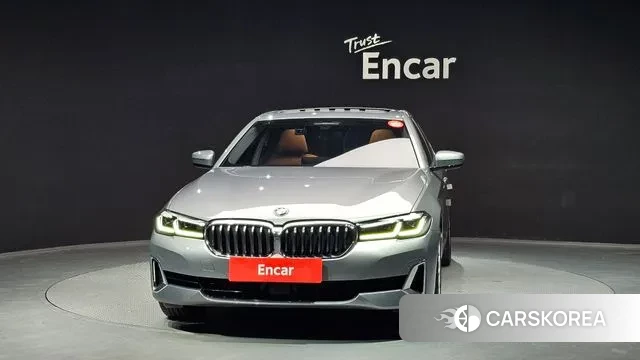 BMW 5 Series (G30) id 3758521 из Кореи 13