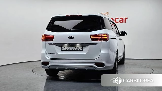 Kia The New Carnival id 4424689 из Кореи 23