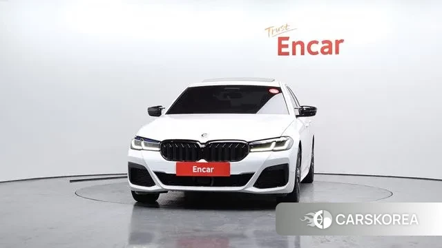 BMW 5 Series (G30) id 3566318 из Кореи 13