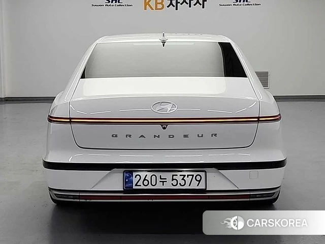 Hyundai Grandeur Hybrid (GN7) id 4428035 из Кореи 12