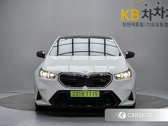 BMW M5 (G90) id 4321592 из Кореи 13