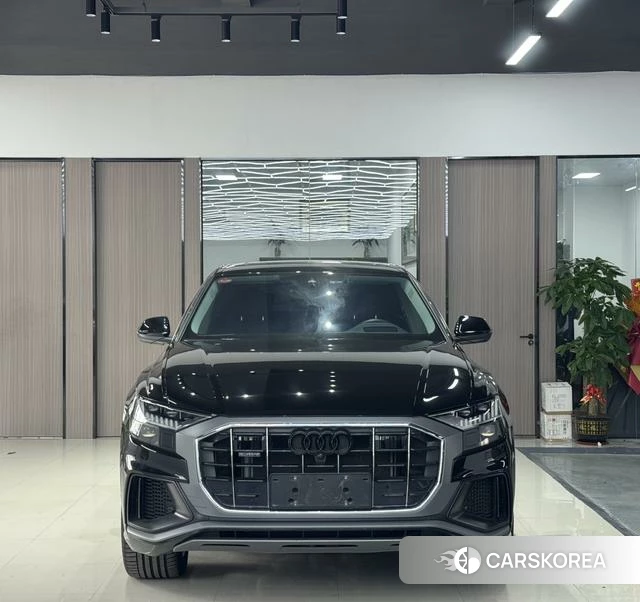 Audi Q8 2024 Черный из Китая, фото 3