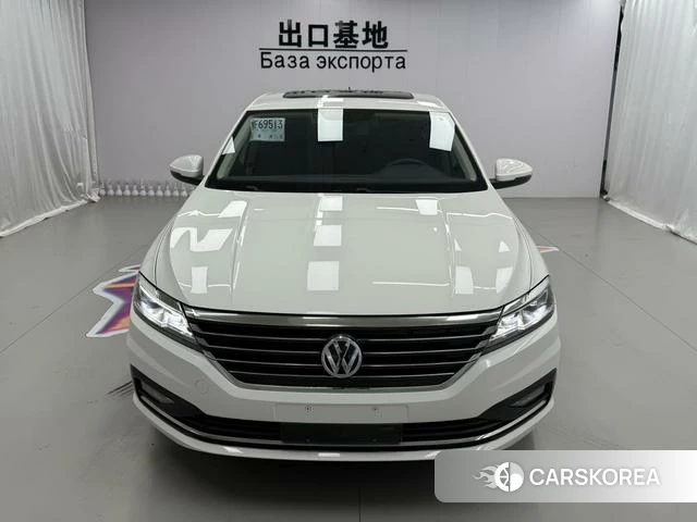 Volkswagen Lavida 2022 Белый из Китая, фото 3