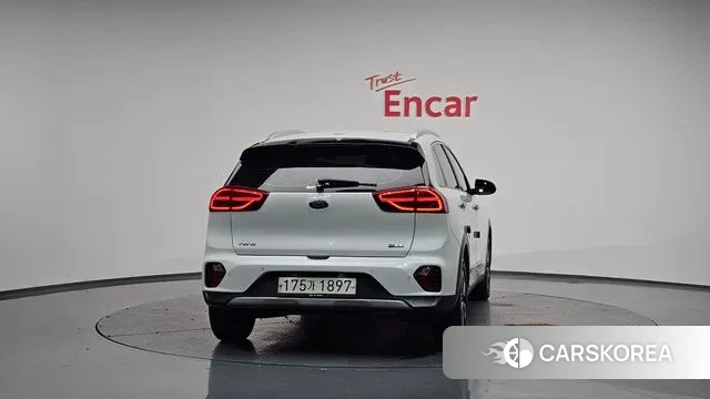 Kia The New Niro id 3407410 из Кореи 13