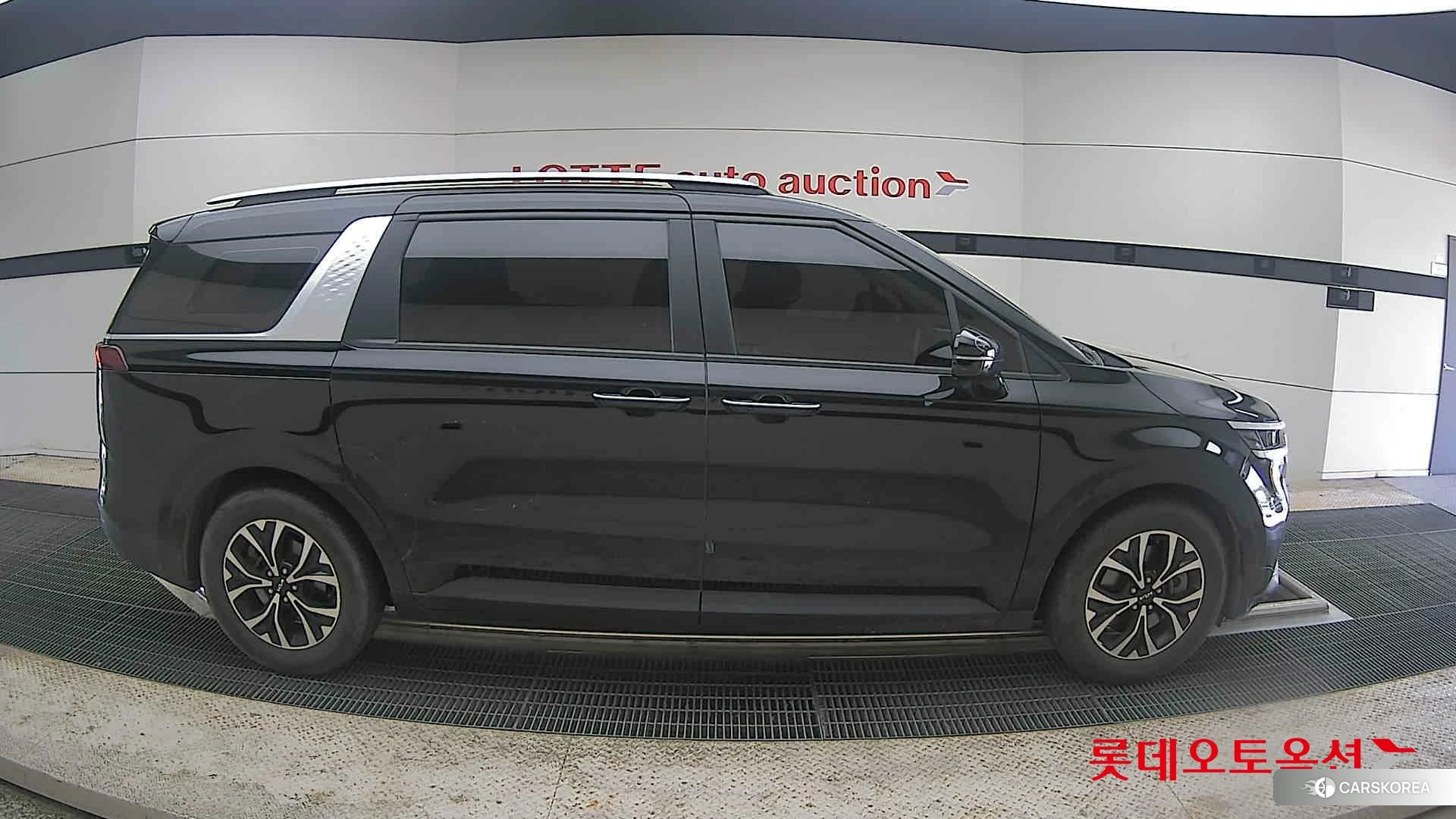 Kia Carnival id 4289575 из Кореи 23