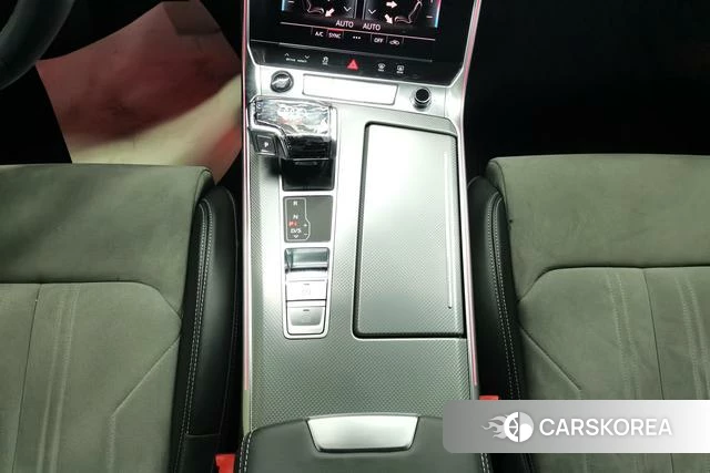 Audi A6L id 3945078 из Китая 10