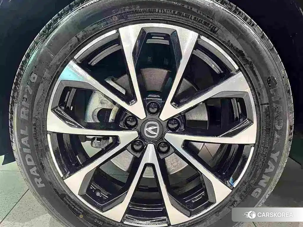 Chang'an Changan UNI-Z New Energy id 4583760 из Китая 23