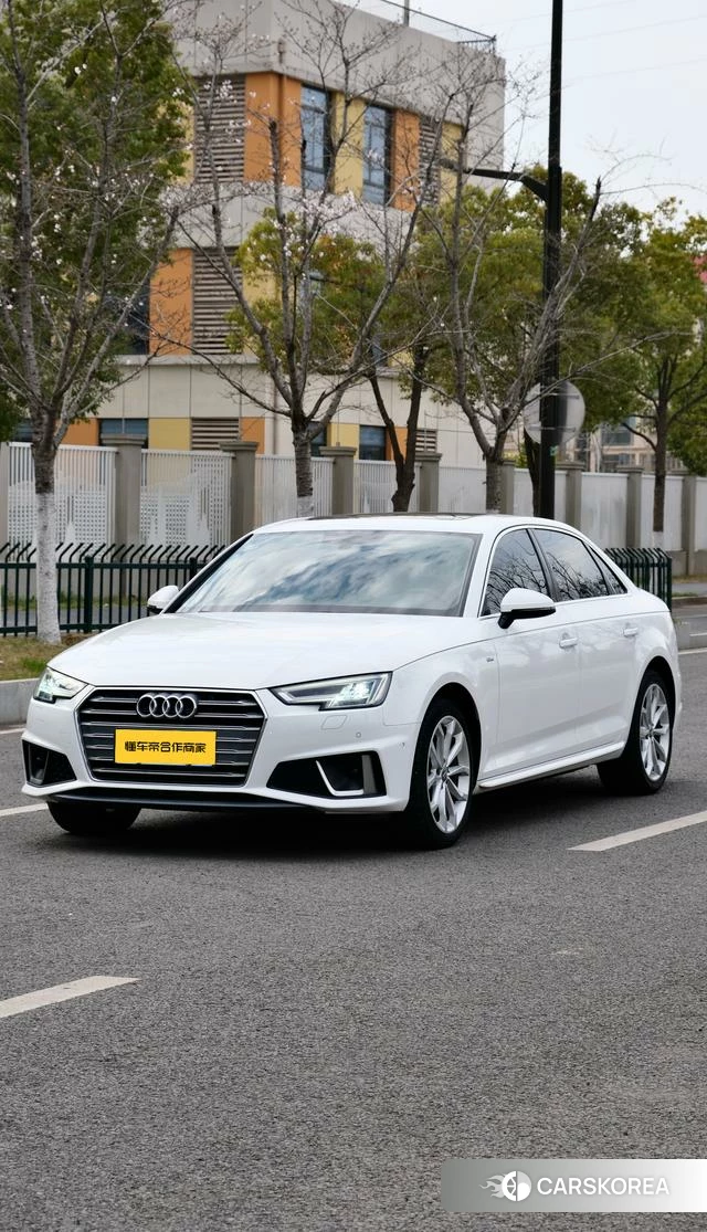 Audi A4L id 4212844 из Китая 7