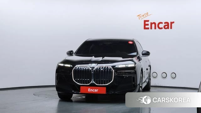 BMW 7 Series (G70) id 4669939 из Кореи 13