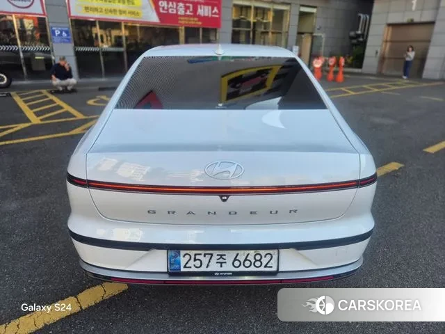 Hyundai Grandeur Hybrid (GN7) id 3399858 из Кореи 11