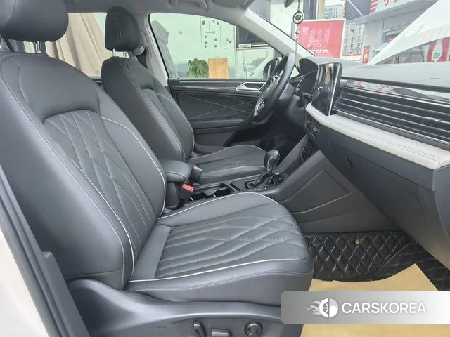 Volkswagen Tiguan L 2022 Белый из Китая, фото 3