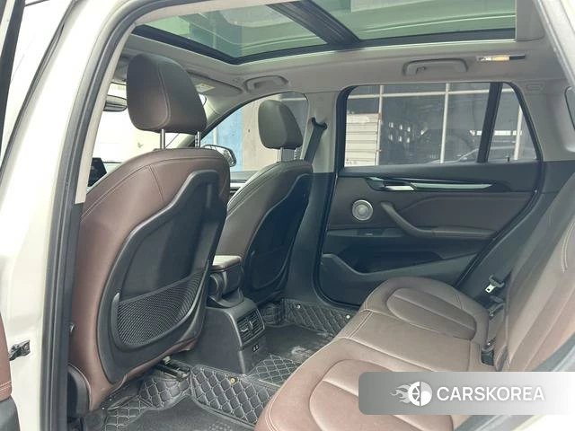 BMW X1 2021 Белый из Китая, фото 4