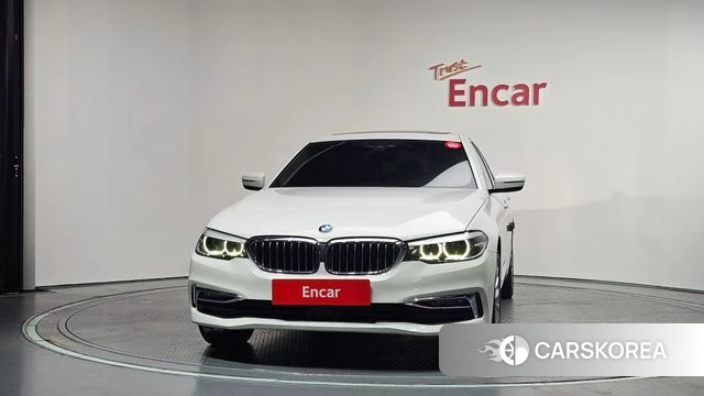 BMW 5 Series (G30) id 4658105 из Кореи 13