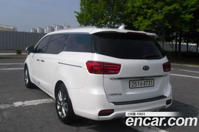 Kia The New Carnival id 2925204 из Кореи 13