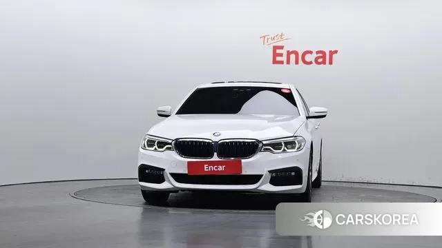 BMW 5 Series (G30) id 3039423 из Кореи 13