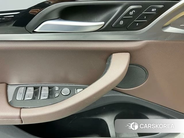 BMW X3 id 4320907 из Китая 22