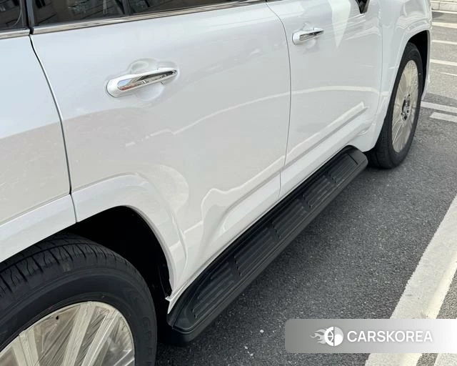 Lexus LX id 4239655 из Китая 16