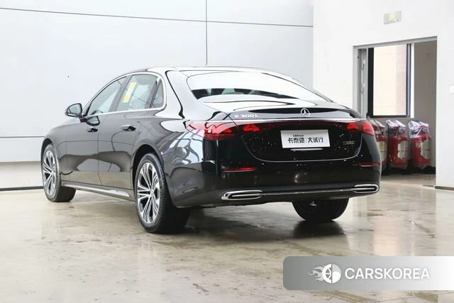 Mercedes-Benz E-class id 3939329 из Китая 23