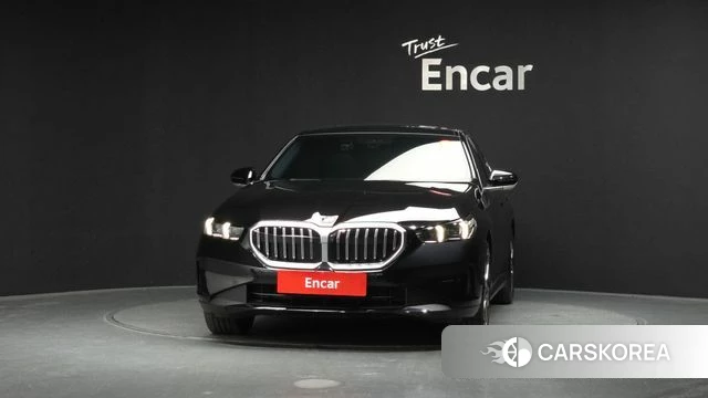 BMW 5 Series (G60) id 4248828 из Кореи 23