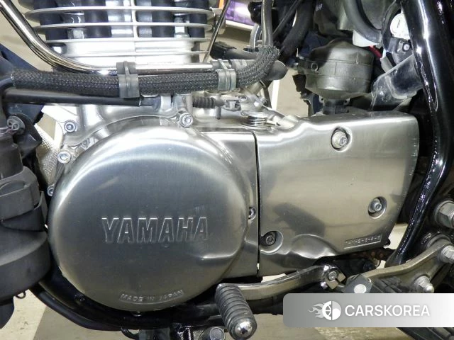 Проданный Yamaha SR400 id 3996817 из Японии, фото 17