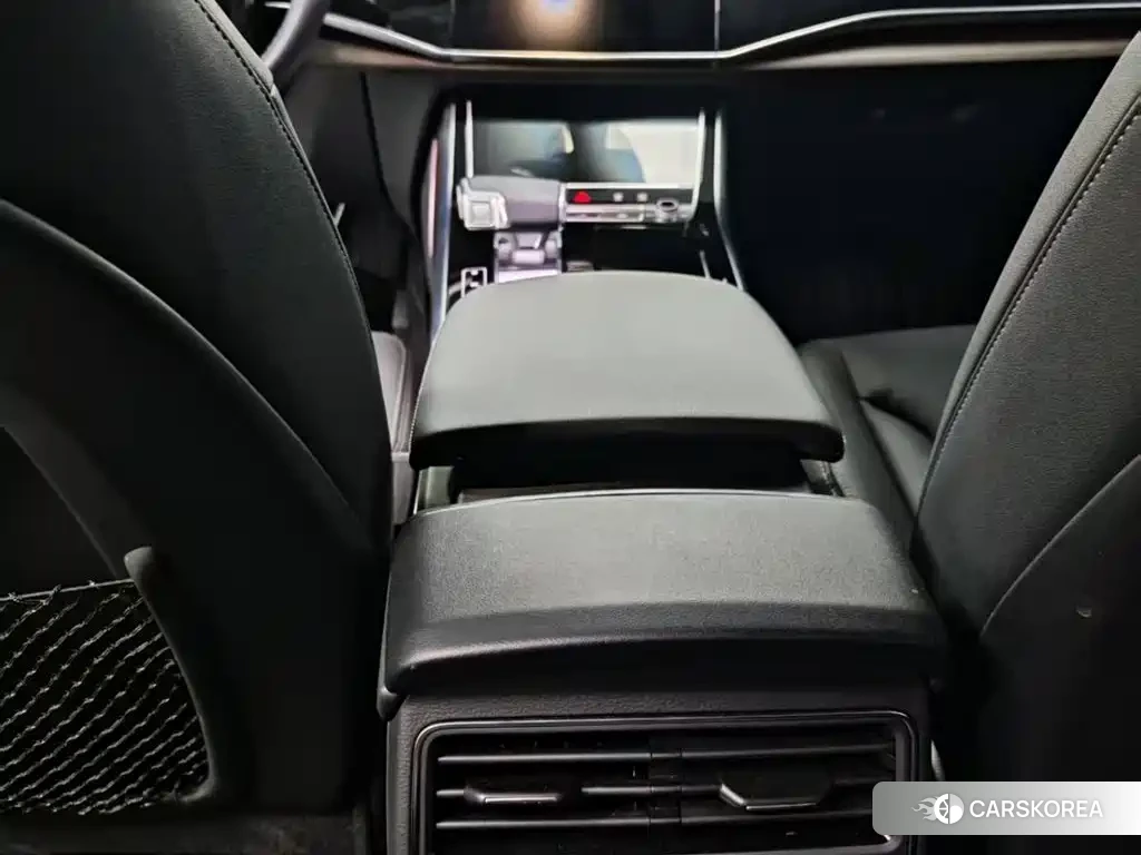 Audi Q7 id 4538836 из Китая 9