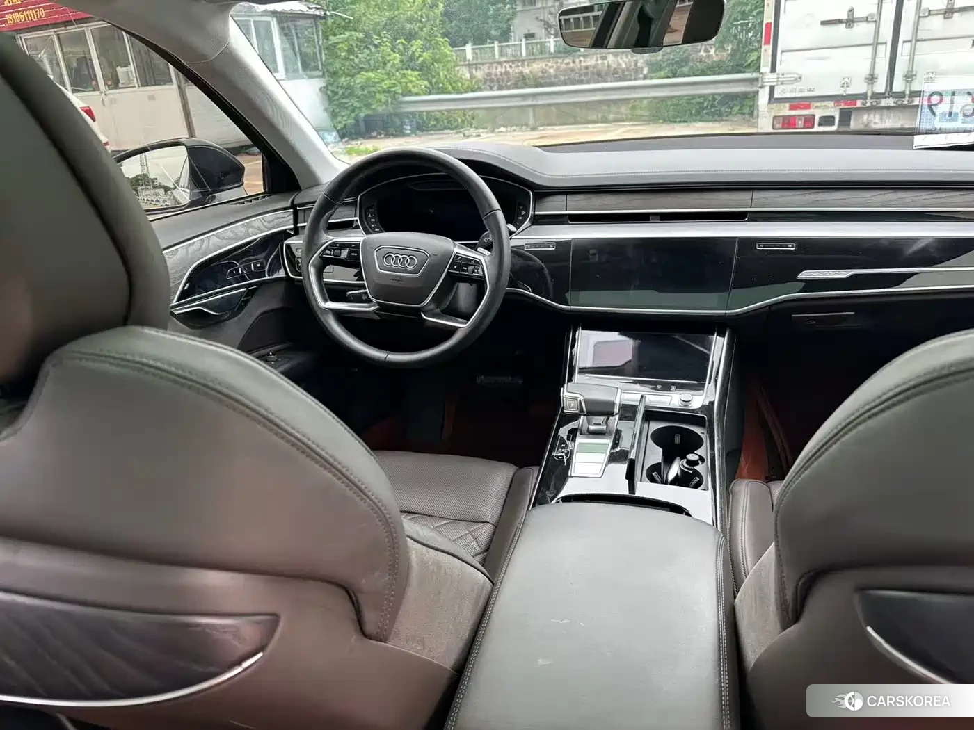 Audi A8 2022 Черный из Китая, фото 5