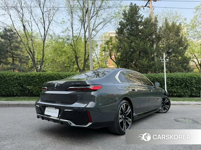 BMW i7 id 4273152 из Китая 15