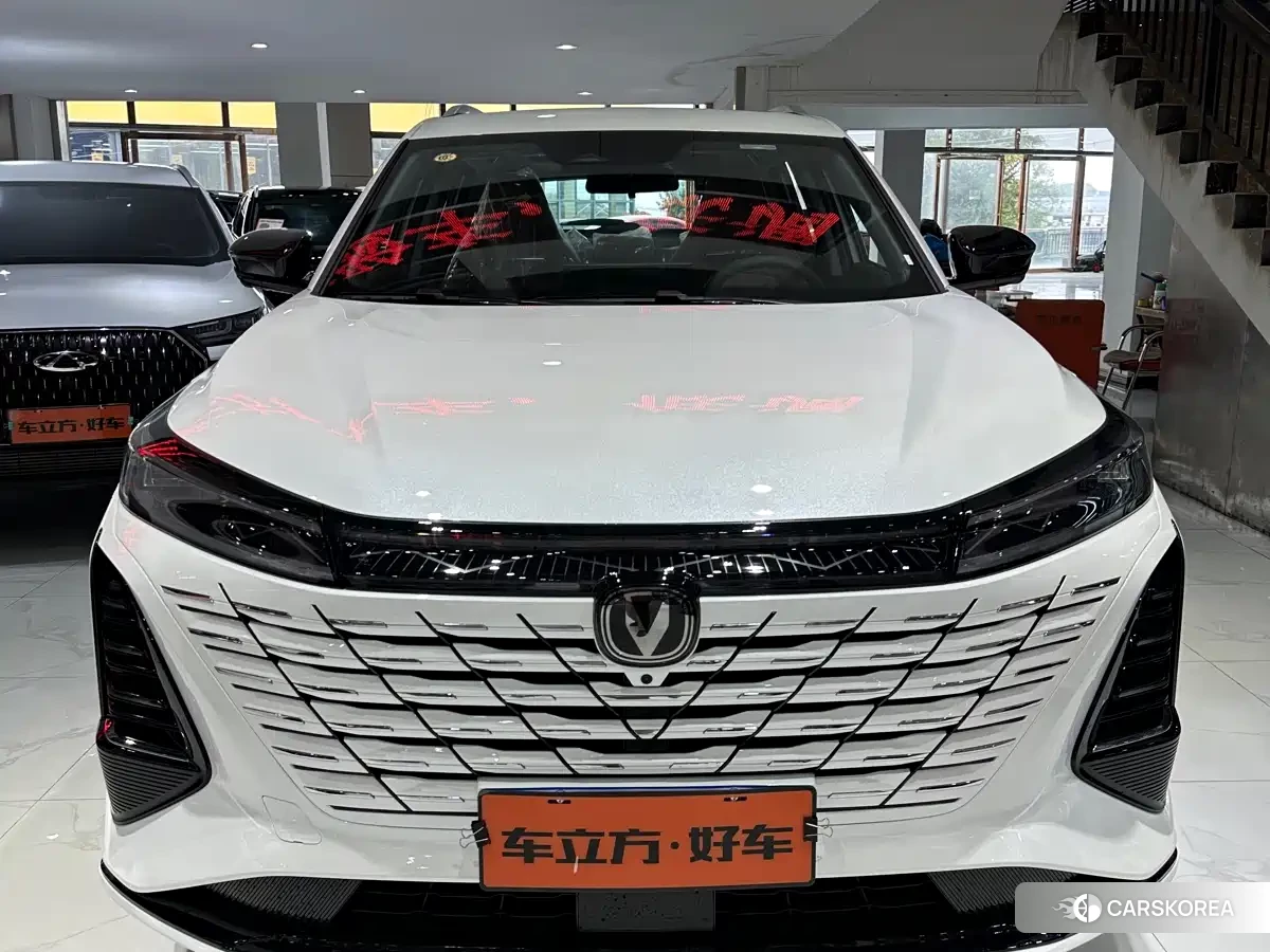 Chang'an Changan CS75PLUS 2026 Белый из Китая, фото 5