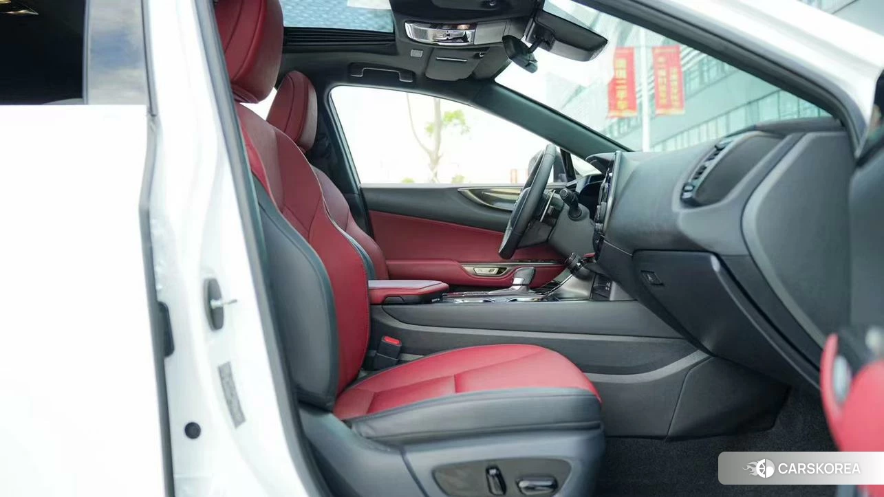 Lexus NX 2024 Белый из Китая, фото 3