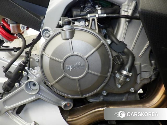 Engine photo