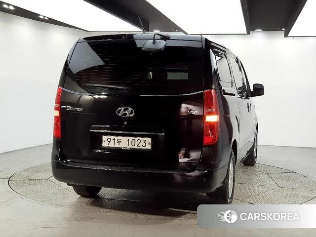 Hyundai The New Grand Starex id 3936357 из Кореи 13