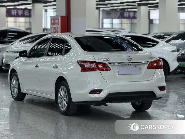 Nissan Xuan Yi 2022 Белый из Китая, фото 5