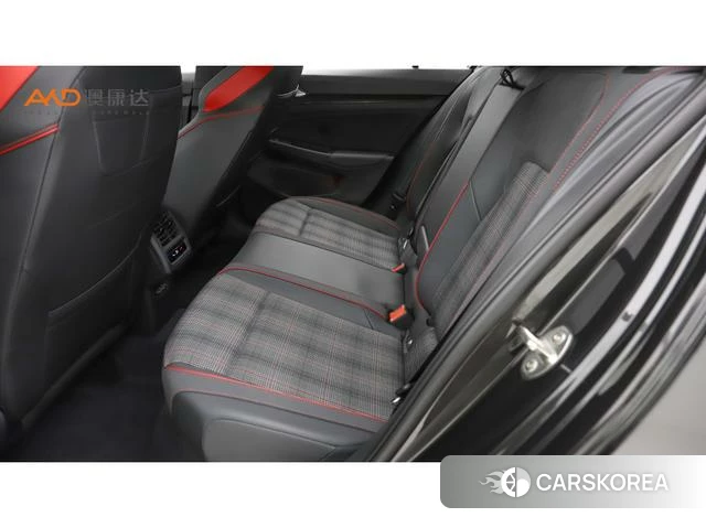 Volkswagen Golf GTI 2024 Черный из Китая, фото 3