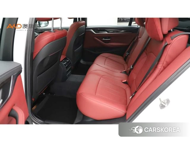 BMW 5 series 2020 Белый из Китая, фото 3