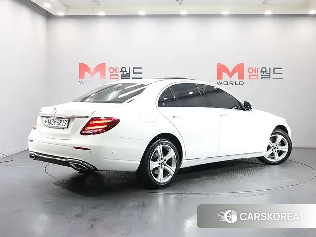 Mercedes-Benz E-Class W213 id 3599076 из Кореи 13
