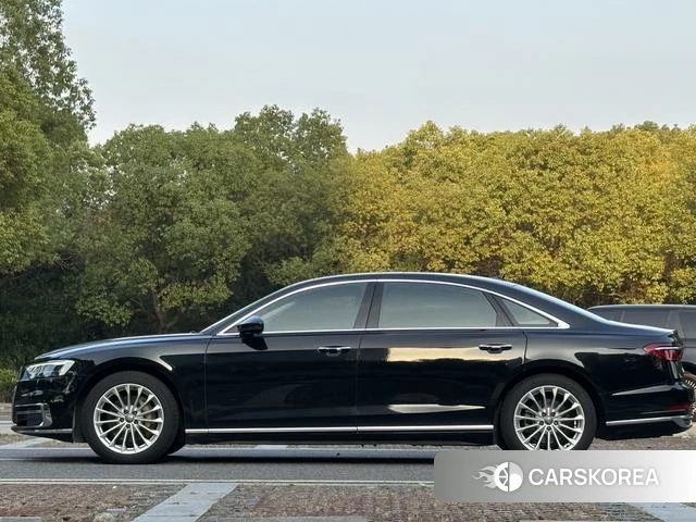 Audi A8 id 4209491 из Китая 12