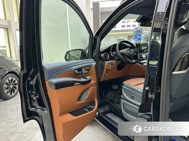 Mercedes-Benz V-class id 4290944 из Китая 17