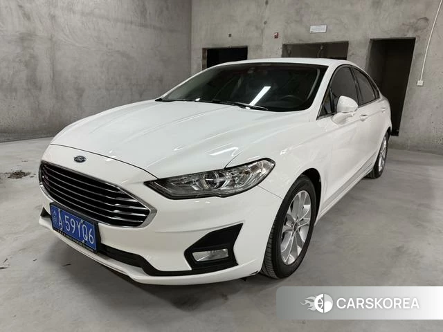 Ford Mondeo 2021 Белый из Китая, фото 3